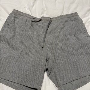 Bearbottom Men's Gray Shorts 7 inch